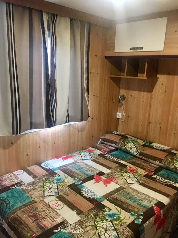 Camping Boneta Баруера Екстериор снимка